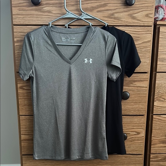 Under Armour Tops - Under Armour Women's Short Sleeve V-Neck Tops - Gray and Black